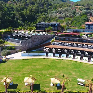 4* Отель Manaspark Deluxe